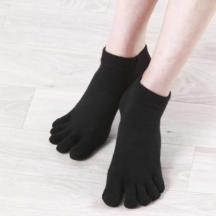 ゆびのばソックスではつらつBOOK 「痛みと姿勢の外来」で1万人以上の足を診たゆびのば体操考案の足の専門医師が監修