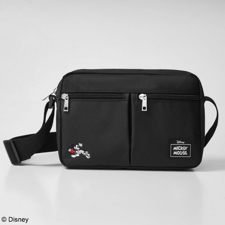 Disney MICKEY MOUSE WポケットショルダーバッグBOOK