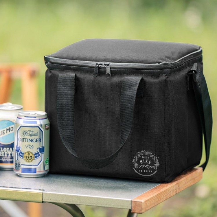 極厚断熱素材が氷をキープ！ 超保冷バッグBOOK BLACK ver.