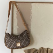 CHRISTIAN OLIVIER PARIS ハーフムーンバッグ BOOK