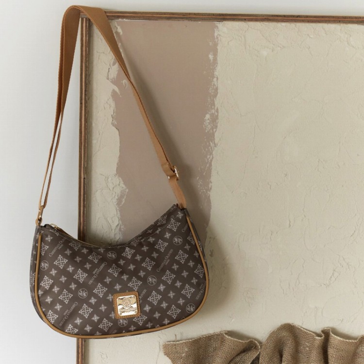 CHRISTIAN OLIVIER PARIS ハーフムーンバッグ BOOK