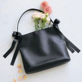 SISTER AUDREY サイドリボン付きレザー調トートバッグBOOK