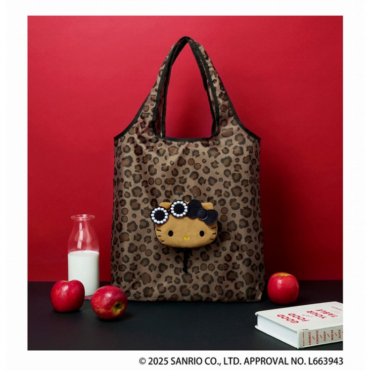 HELLO KITTY collaboration a-jolie big bag book