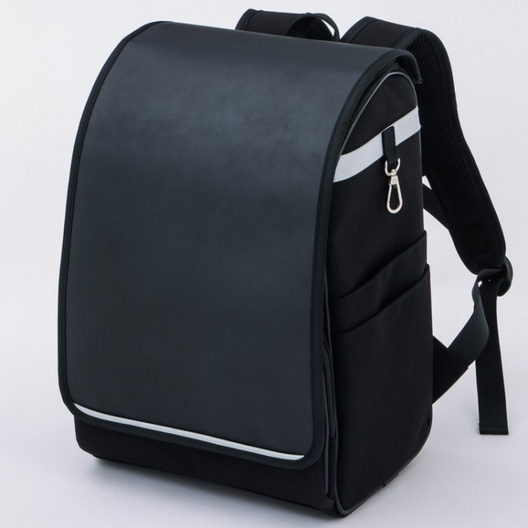 リンネル編集部監修 ランドセル見えするリュック LEAFY ブラック