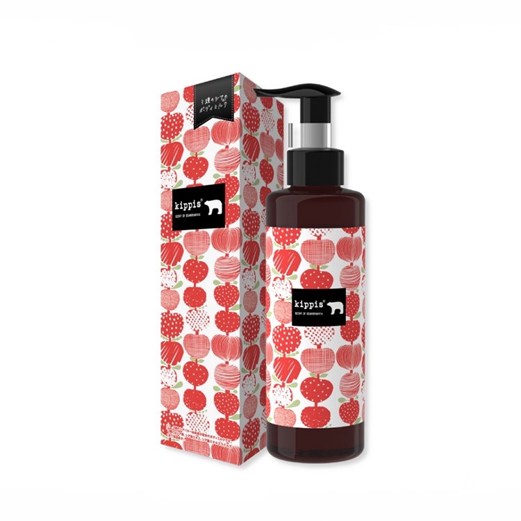 【商品写真】りんごのような果物がリズミカルに並ぶ様子をデザインした柄「Omppu」パッケージのボディミルク